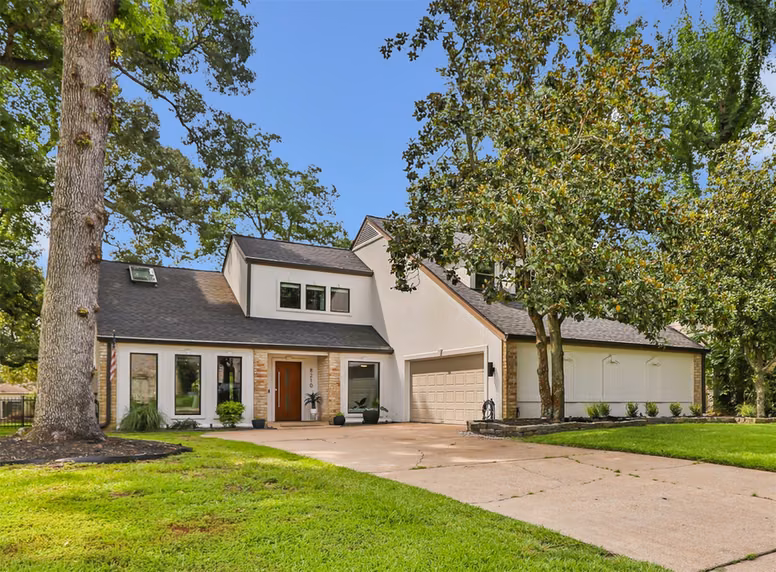 Photo of 8210 Magnolia Glen Drive, Humble, TX