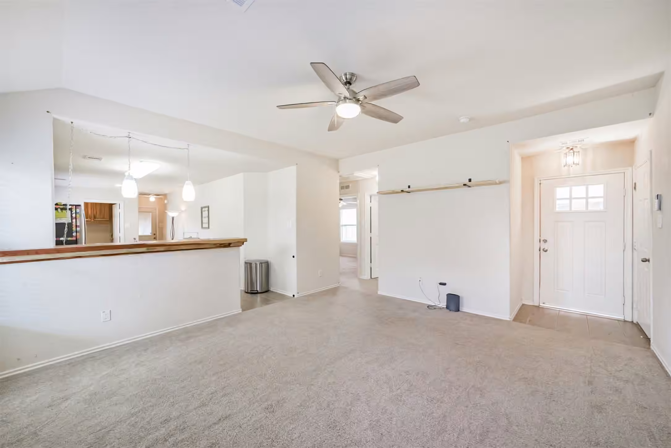 Photo 7 of 1609 Peach Dale Court, Conroe, TX