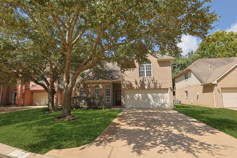 Photo 2 of 38007 W Sulphur Creek Drive, Magnolia, TX