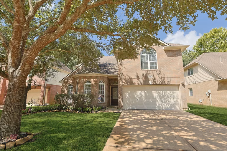 Photo 4 of 38007 W Sulphur Creek Drive, Magnolia, TX