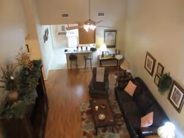 Photo 5 of 1914 20th Street, Huntsville, TX