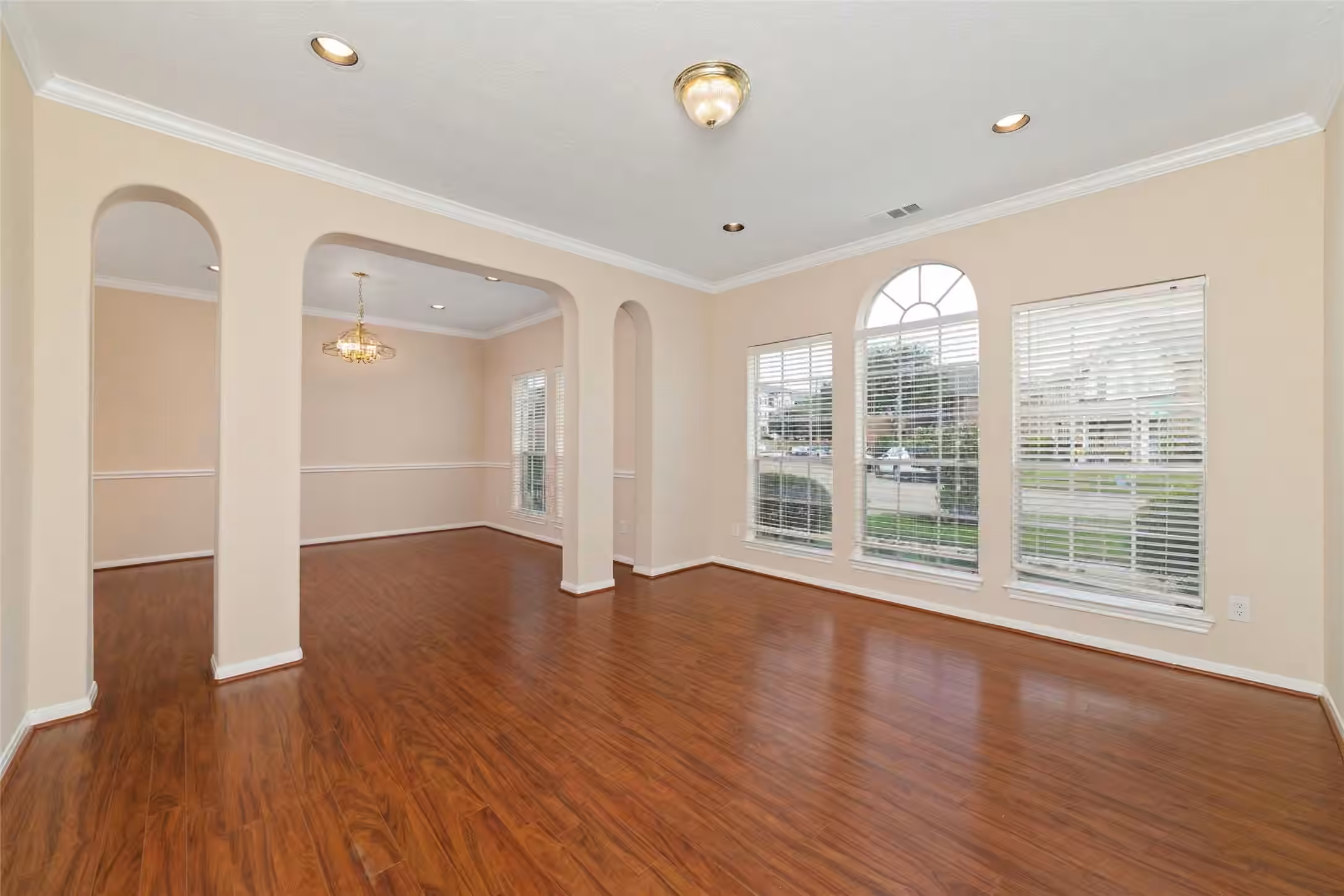 Photo 7 of 15319 Leila Bend Drive, Houston, TX