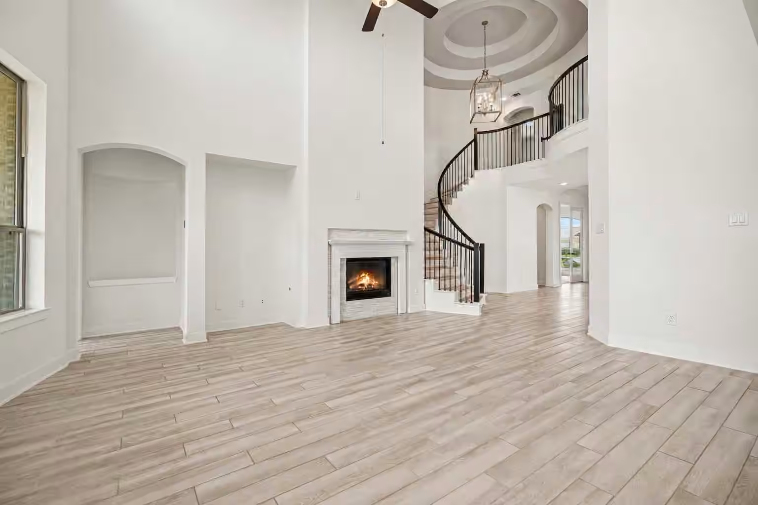 Photo 4 of 13701 Seneca Lake Drive, Texas City, TX