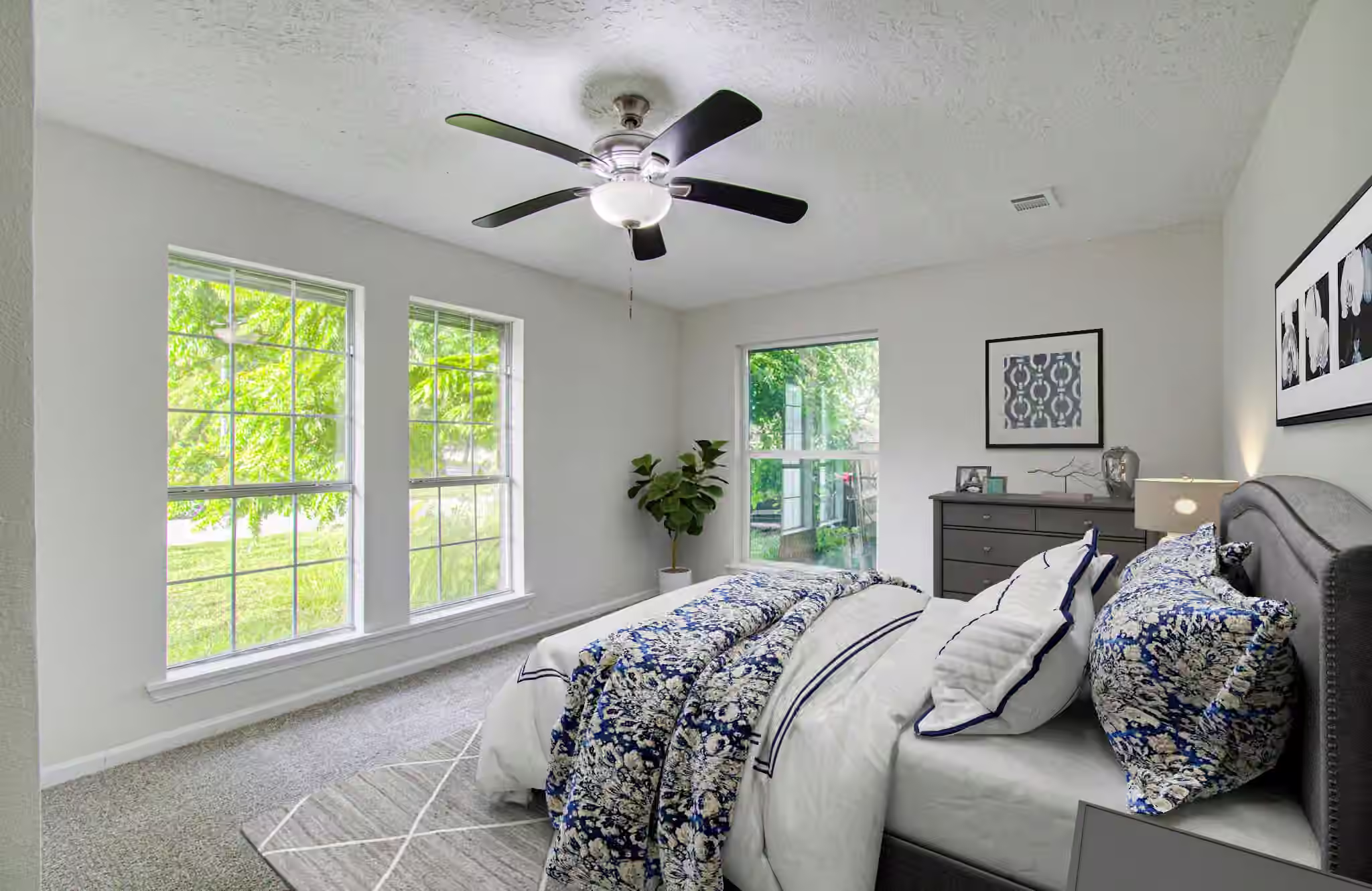 Photo 6 of 5634 Ridgeway Drive, Houston, TX