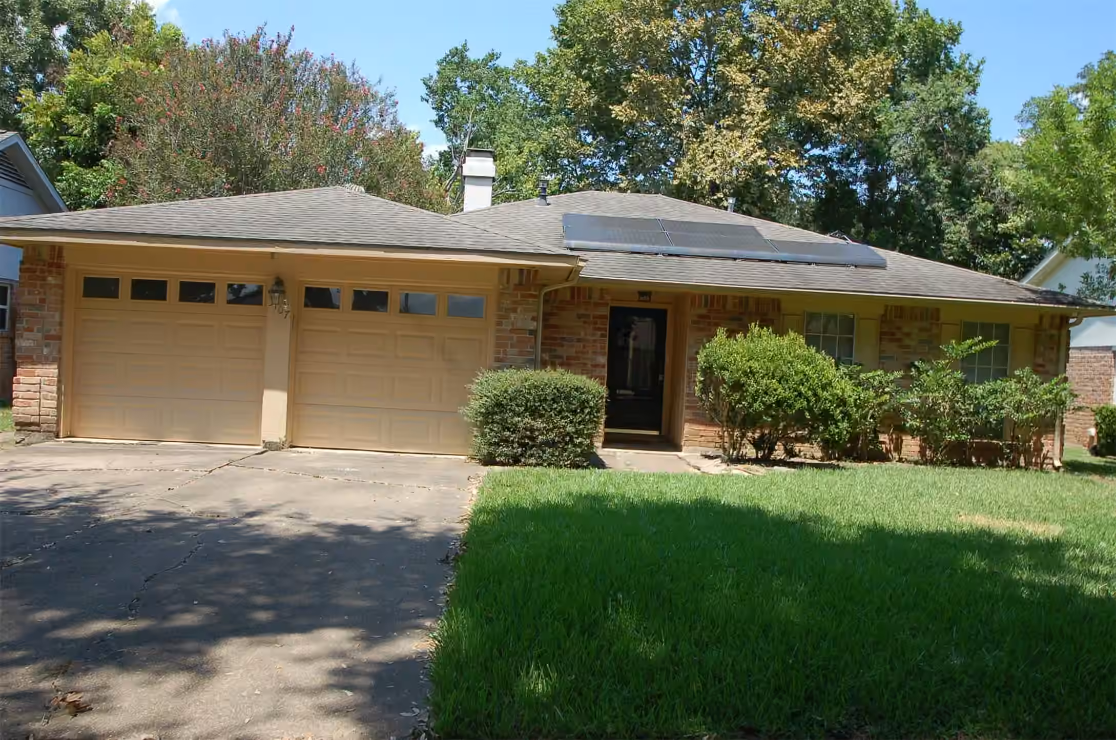 Photo of 3107 Jenny Drive, Sugar Land, TX 77479