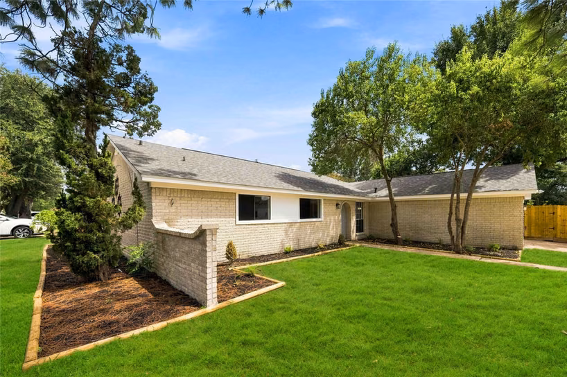 Photo 2 of 9223 Benning Drive, Houston, TX