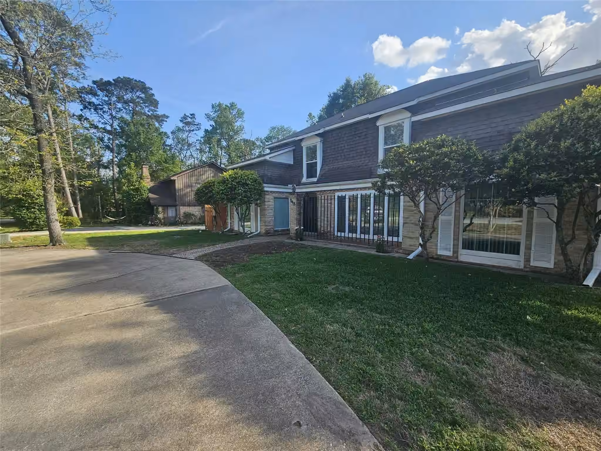 Photo of 548 River Plantation Drive, Conroe, TX