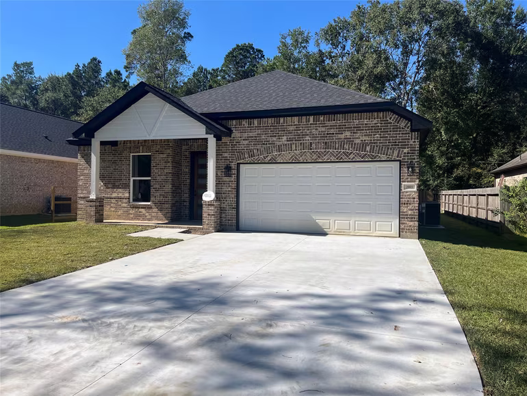 Photo of 28811 Champion Oaks Dr, Magnolia, TX 77354