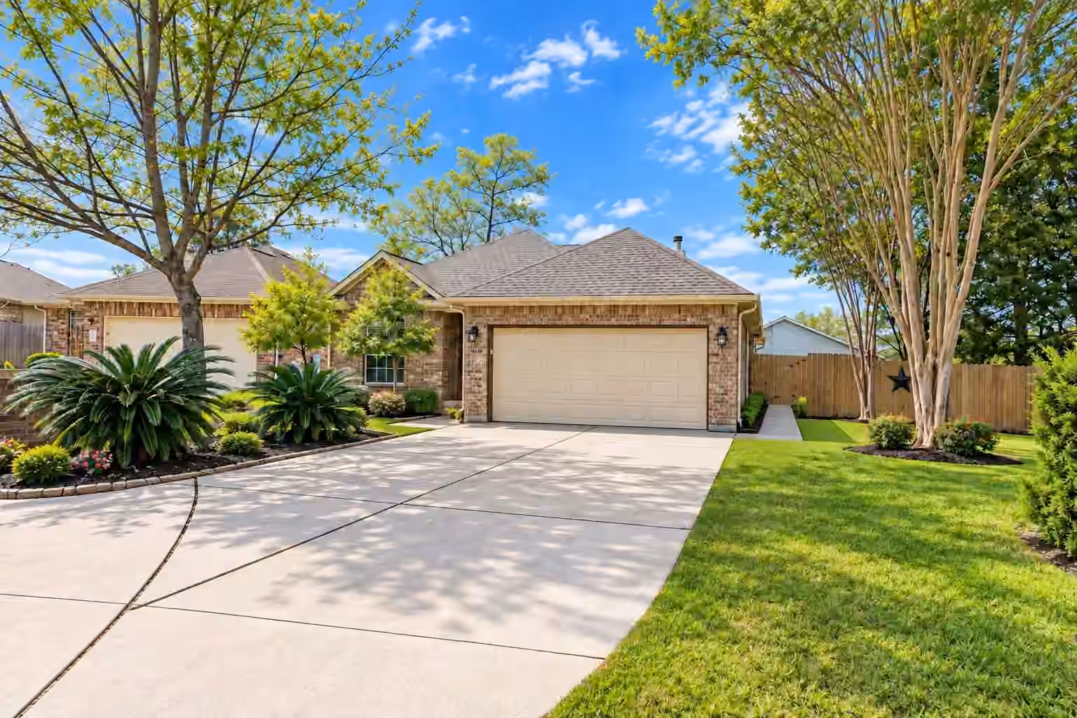 Photo 2 of 12991 Shady Grove Lane, Montgomery, TX