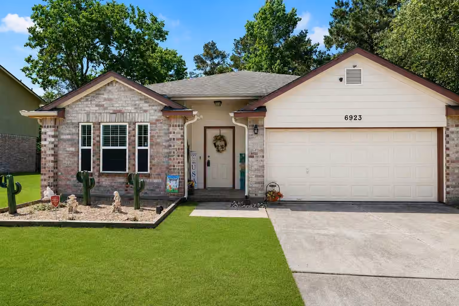 Photo of 6923 Grant Drive, Magnolia, TX 77354