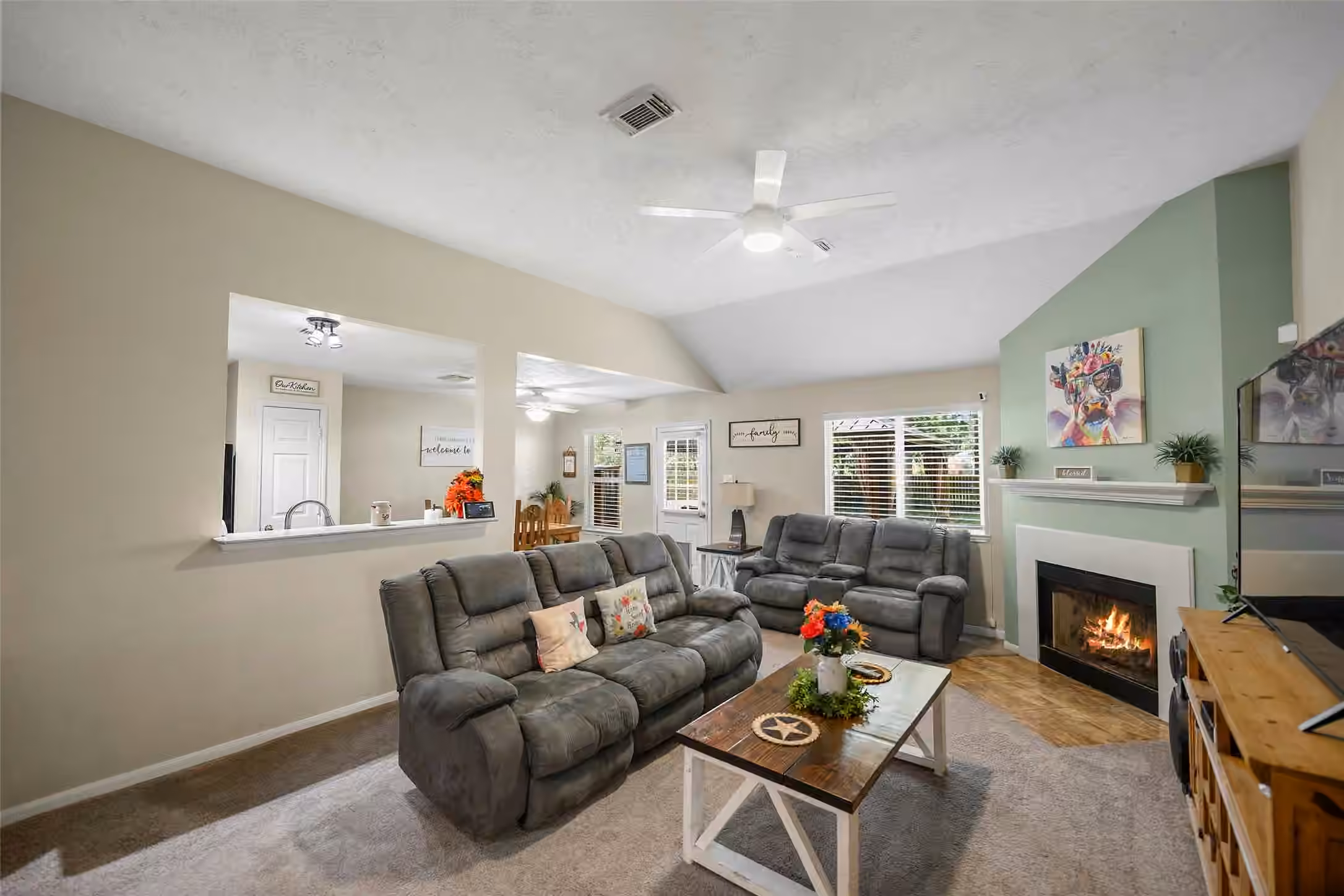 Photo 7 of 6923 Grant Drive, Magnolia, TX