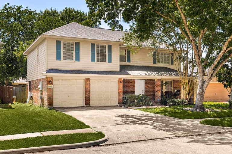 Photo 7 of 16818 Basewood Court, Sugar Land, TX