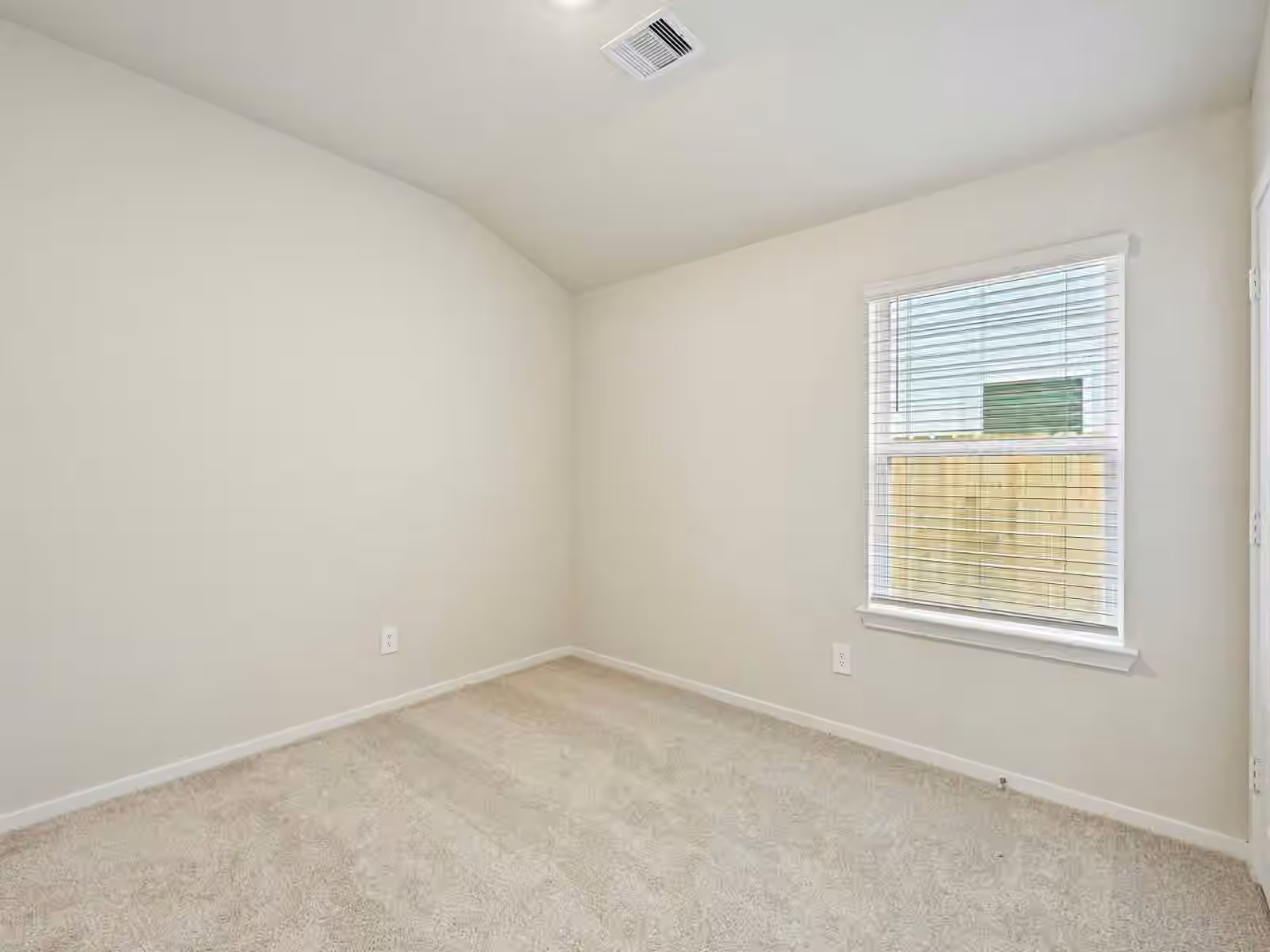 Photo 5 of 383 Sunrise Ranch Drive, Montgomery, TX