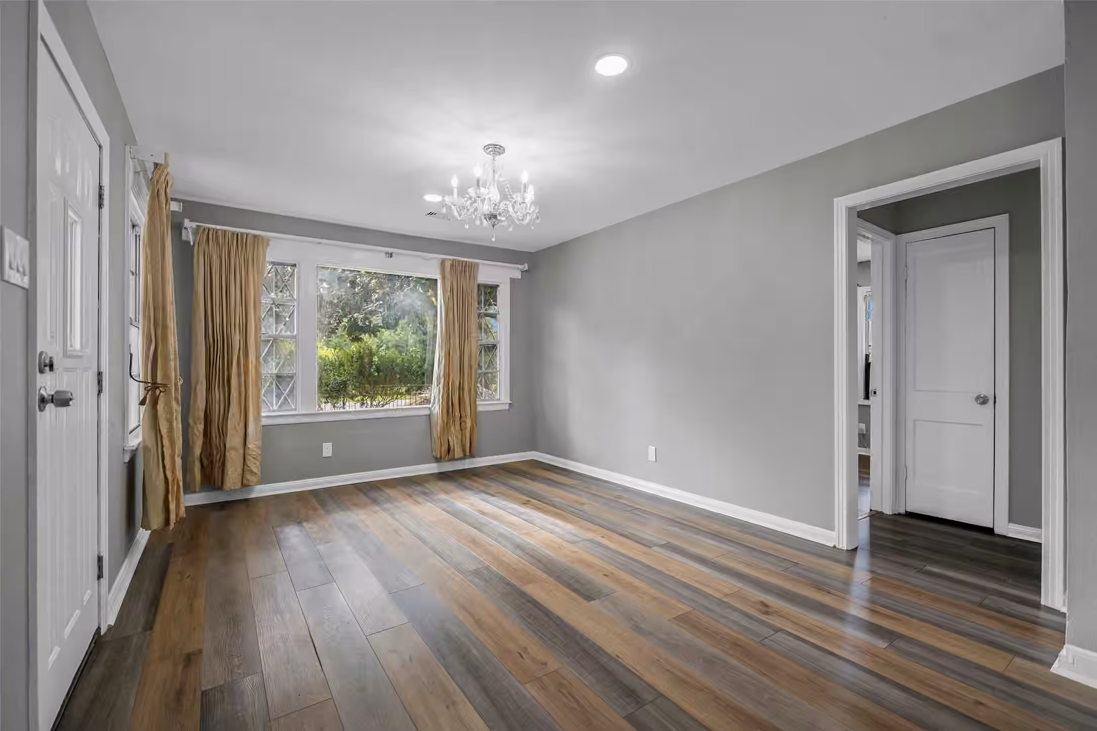 Photo 7 of 9217 Camay Drive, Houston, TX