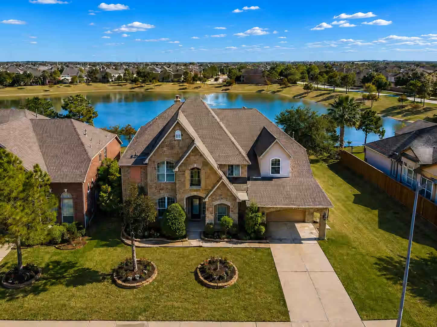 Photo of 2421 Harbor Chase Drive, Pearland, TX