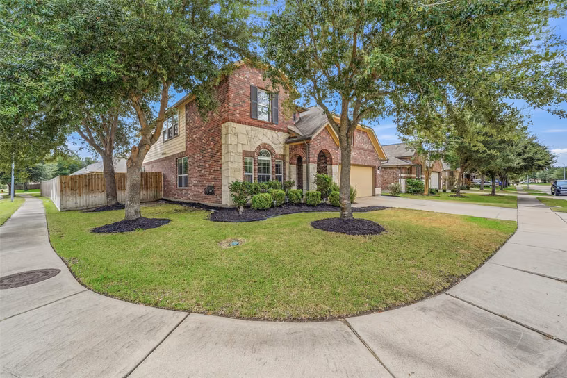 Photo 3 of 9982 Manor Spring Lane, Brookshire, TX