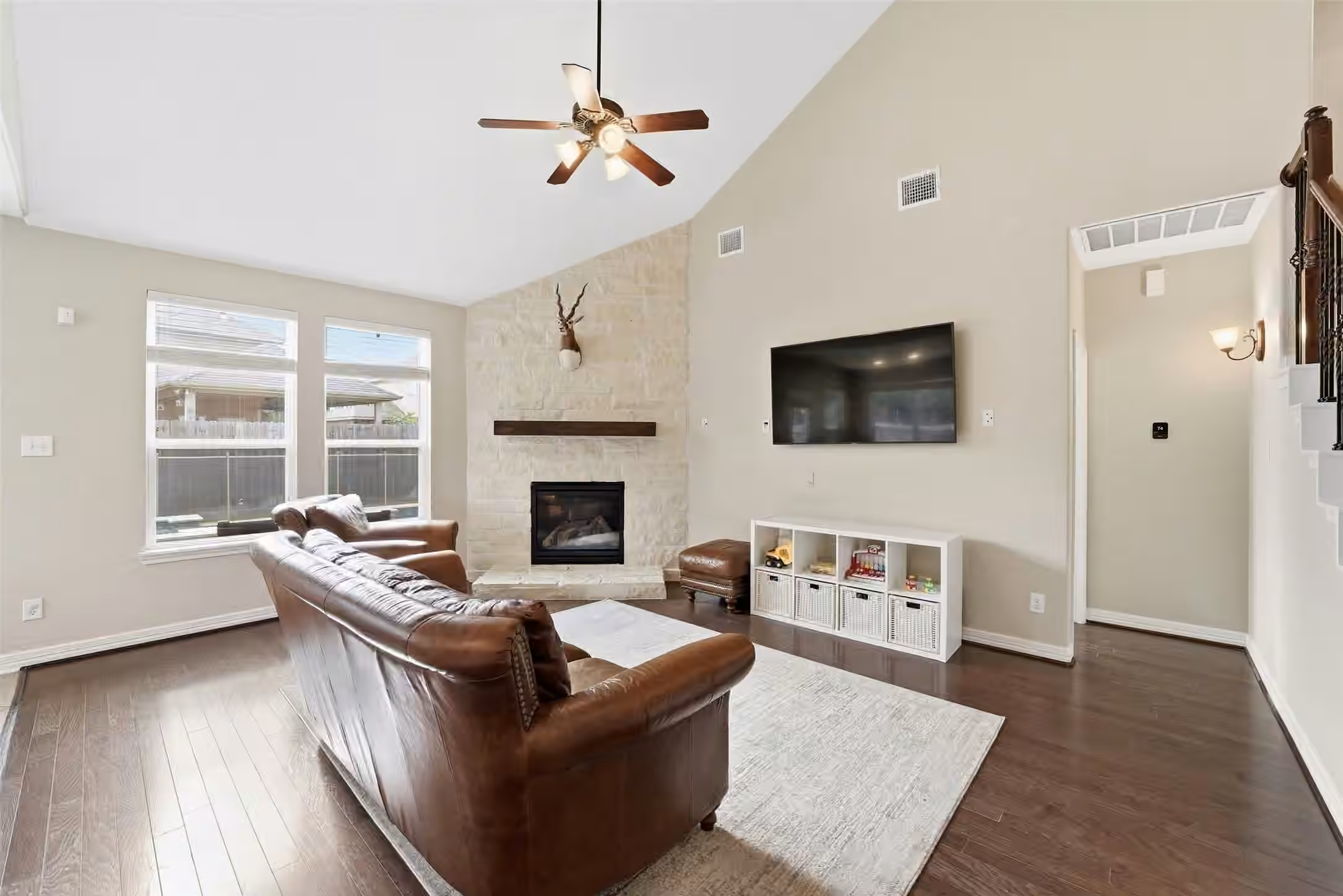Photo 5 of 9982 Manor Spring Lane, Brookshire, TX