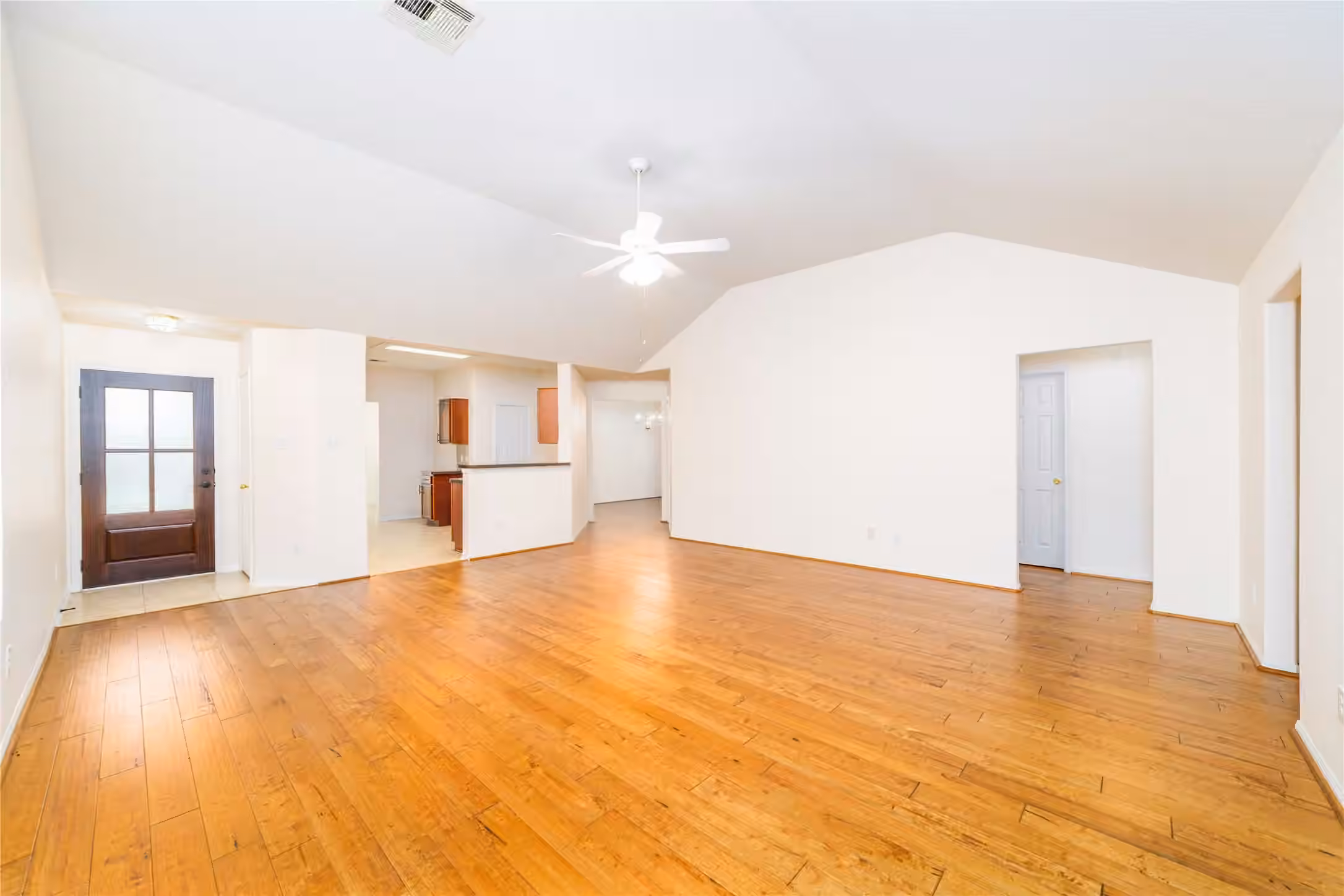 Photo 6 of 9531 Barr Spring Drive, Humble, TX