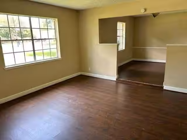 Photo 3 of 2401 Camino Court, Texas City, TX