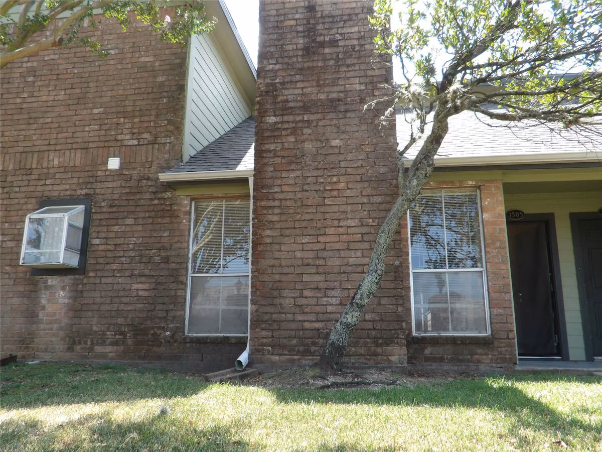 Photo of 18800 Egret Bay Boulevard 1505, Webster, TX 77058
