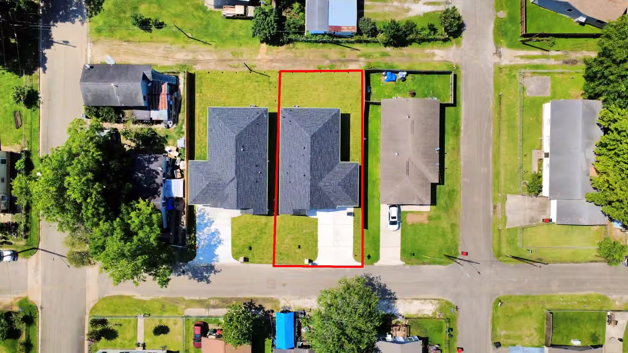 Photo 3 of 604 Miriam Street, Baytown, TX