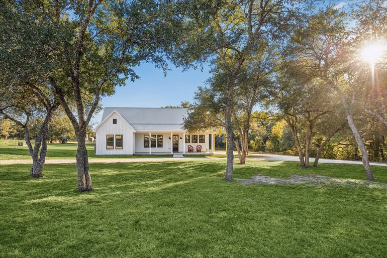 Photo 3 of 124 Rebekah's Crossing, Round Top, TX