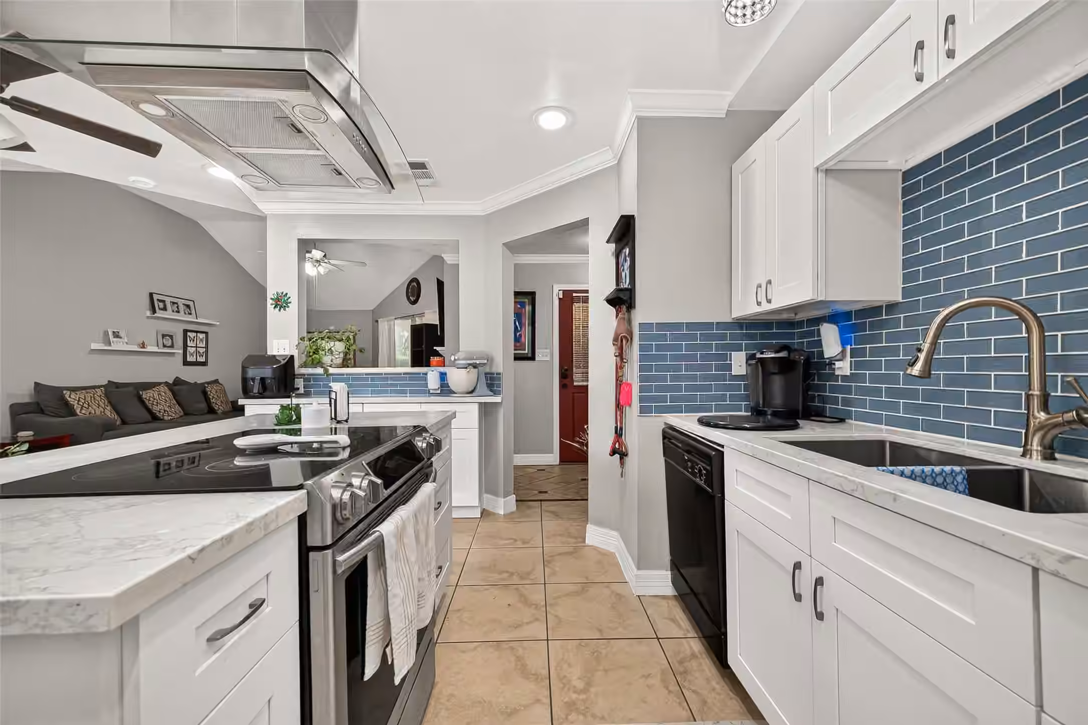 Photo of 17519 Davenway Drive, Houston, TX