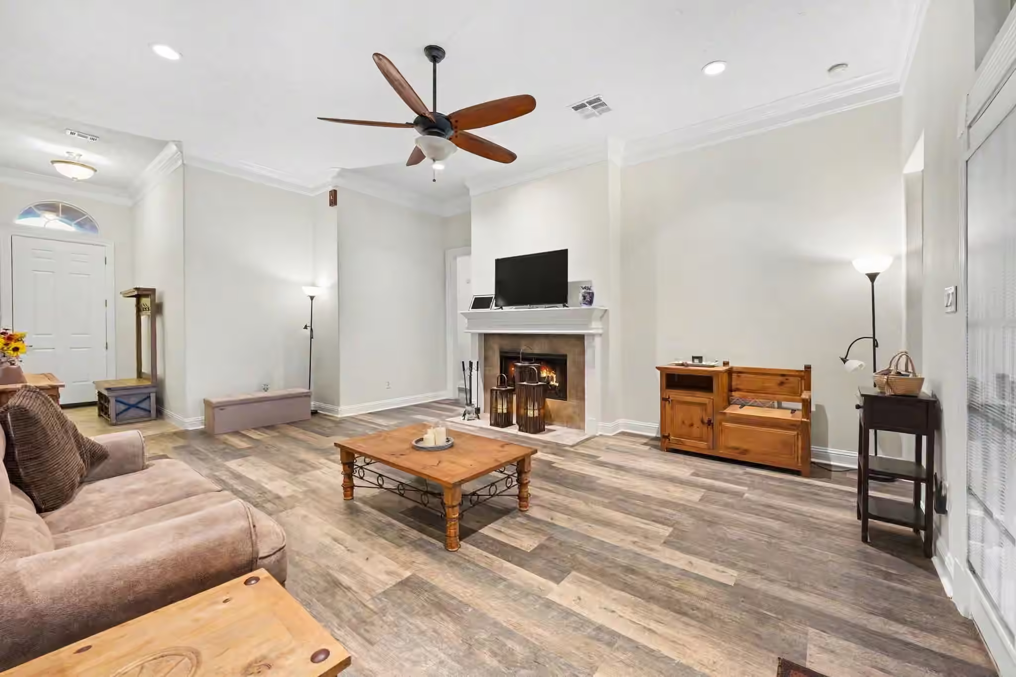 Photo 7 of 7730 Pebble Hill Lane, Rosharon, TX