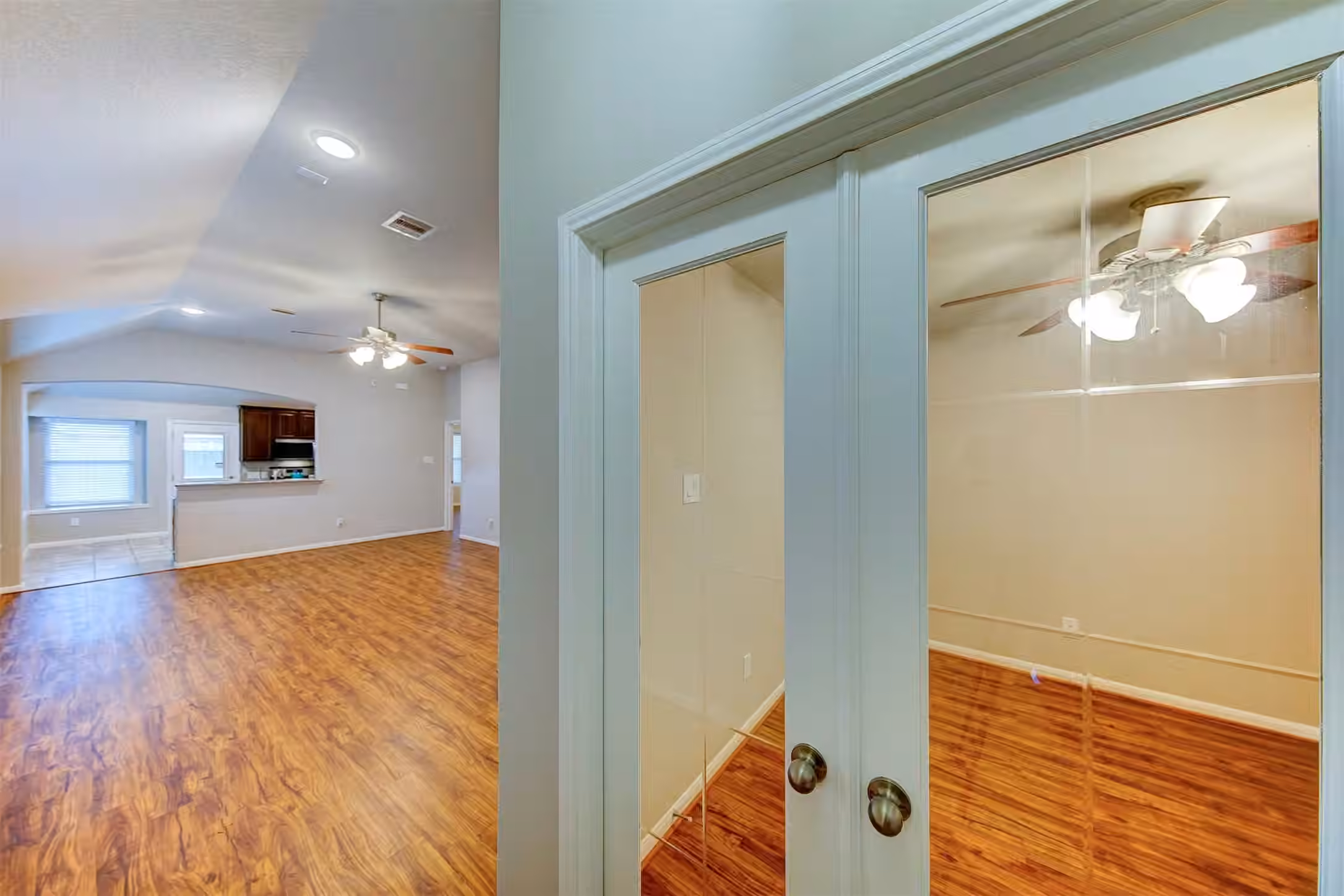 Photo 4 of 5227 Bay Lane, Bacliff, TX