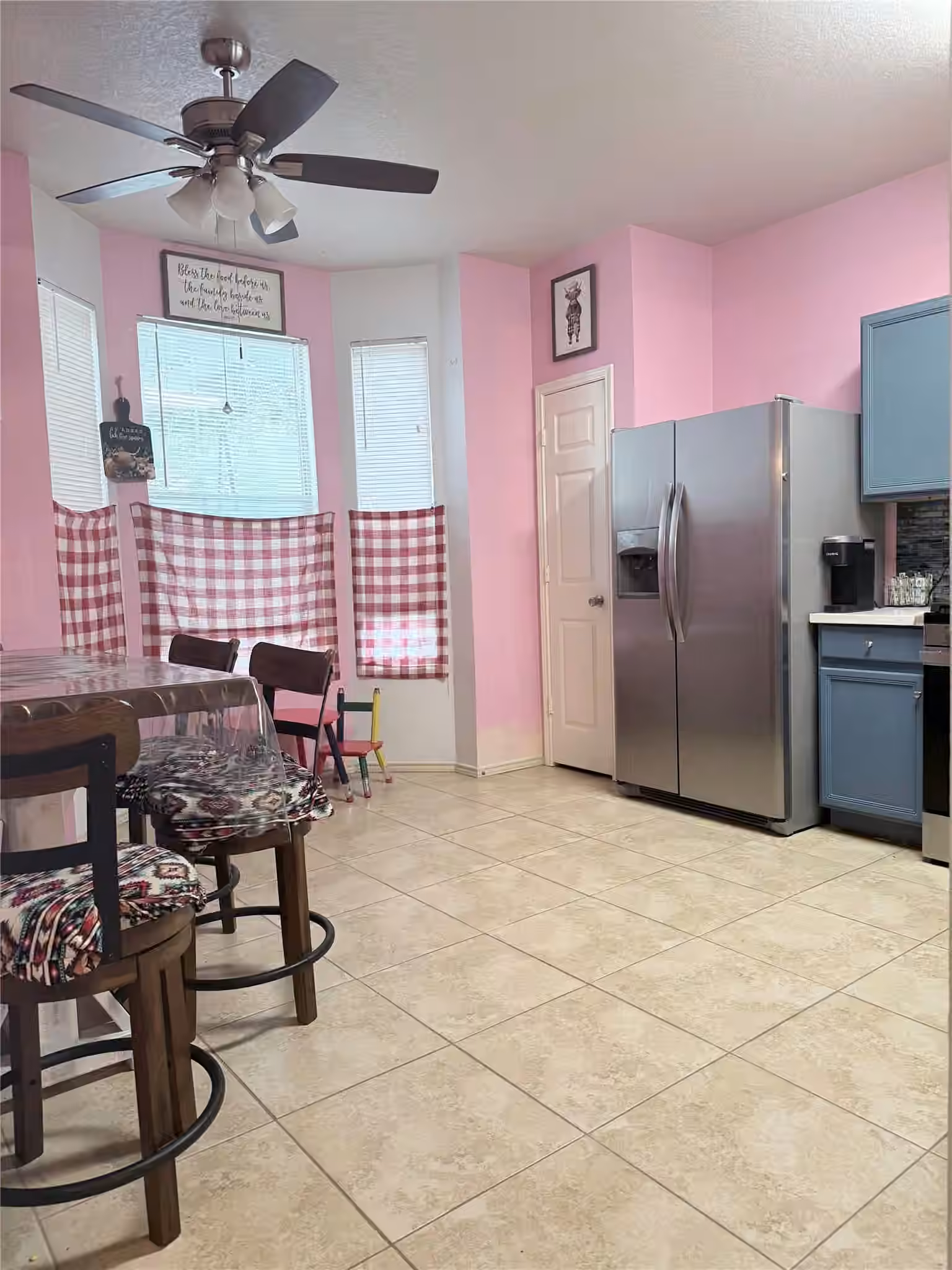 Photo 4 of 23614 Wildwood Green Way, Spring, TX
