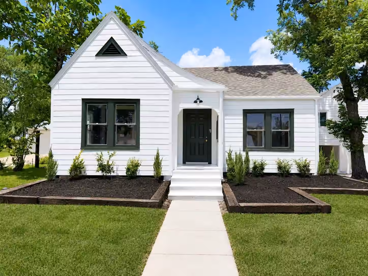 Photo of 122 N Holland Street, Bellville, TX