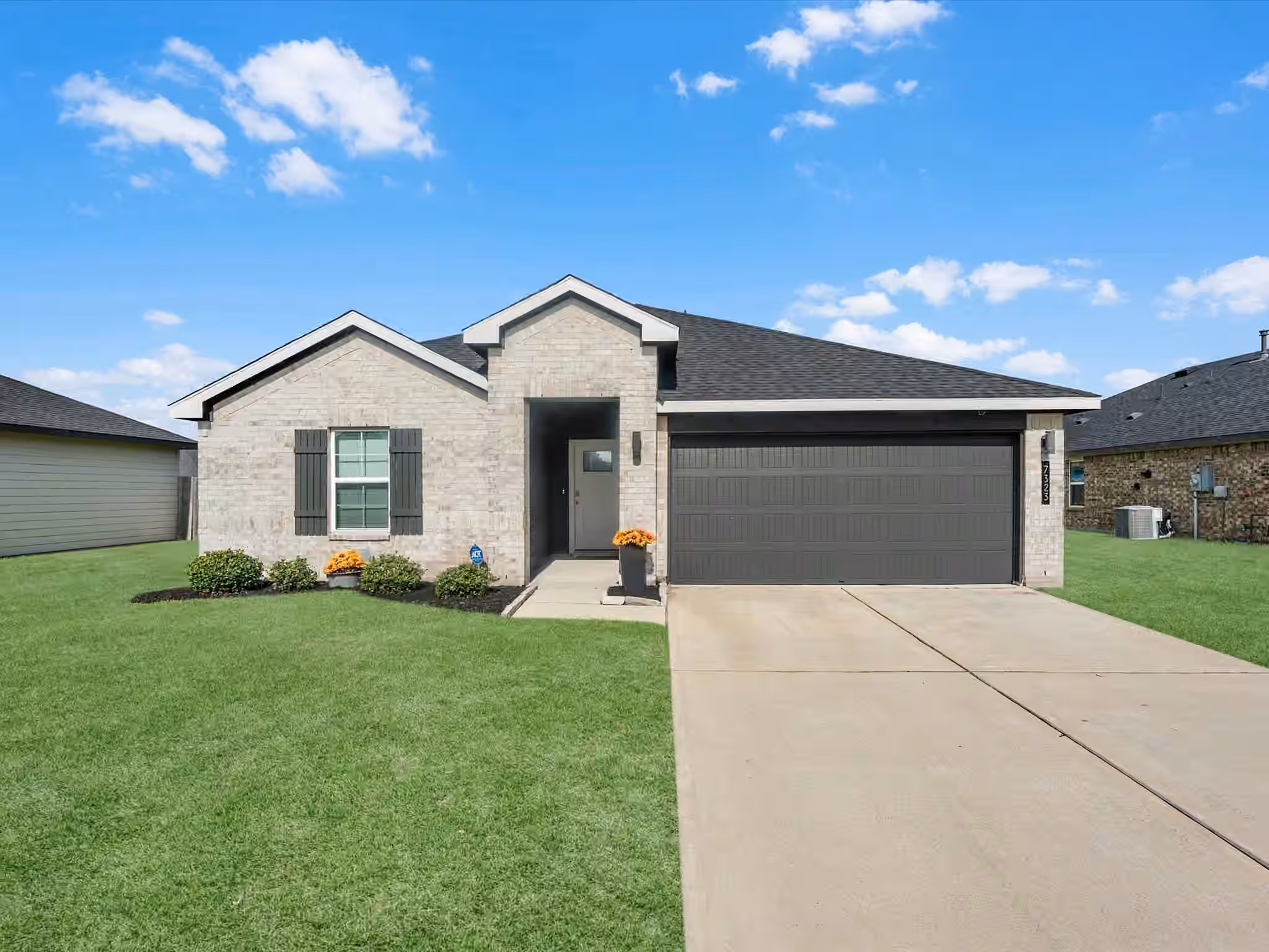 Photo of 7323 Sunset Creek Drive, Rosenberg, TX 77469