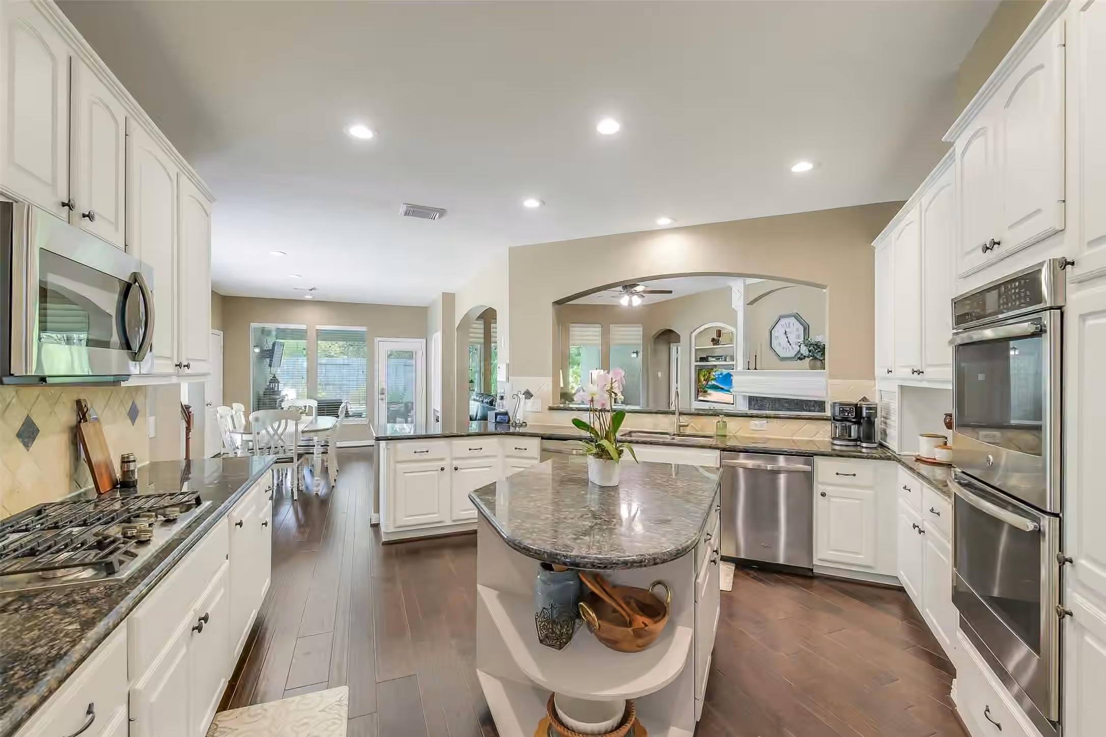 Photo 3 of 16314 Mahogany Crest Drive, Cypress, TX