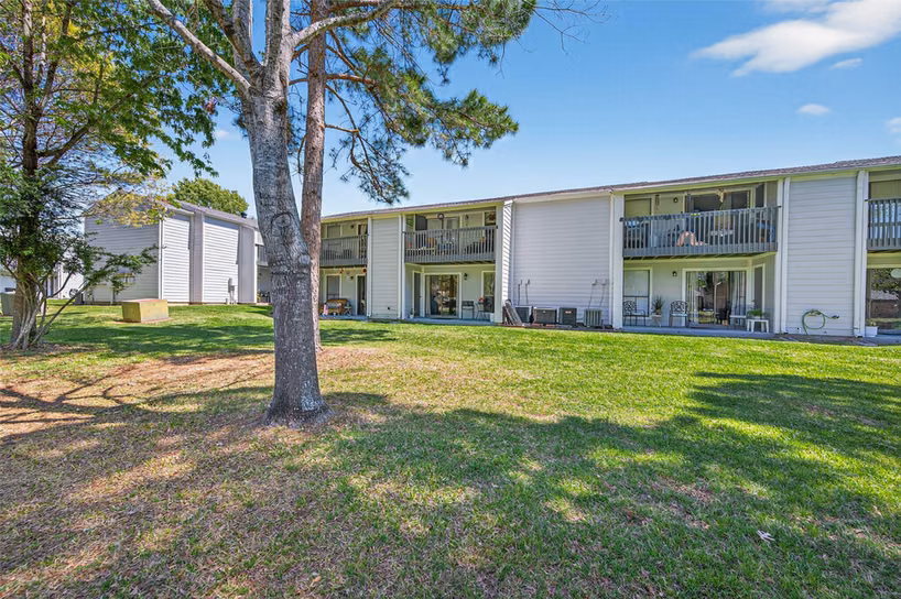 Photo 5 of 13151 Walden Road 129, Montgomery, TX