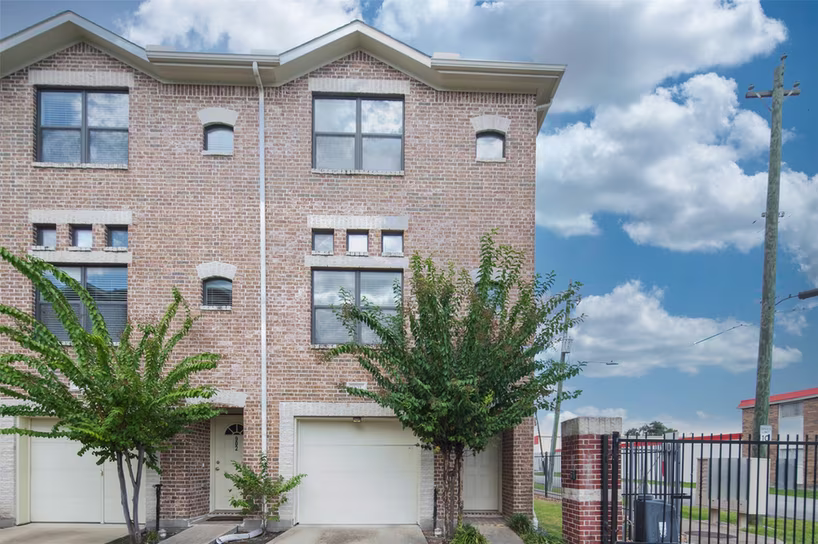 Photo of 2710 Hullsmith Drive 901, Houston, TX