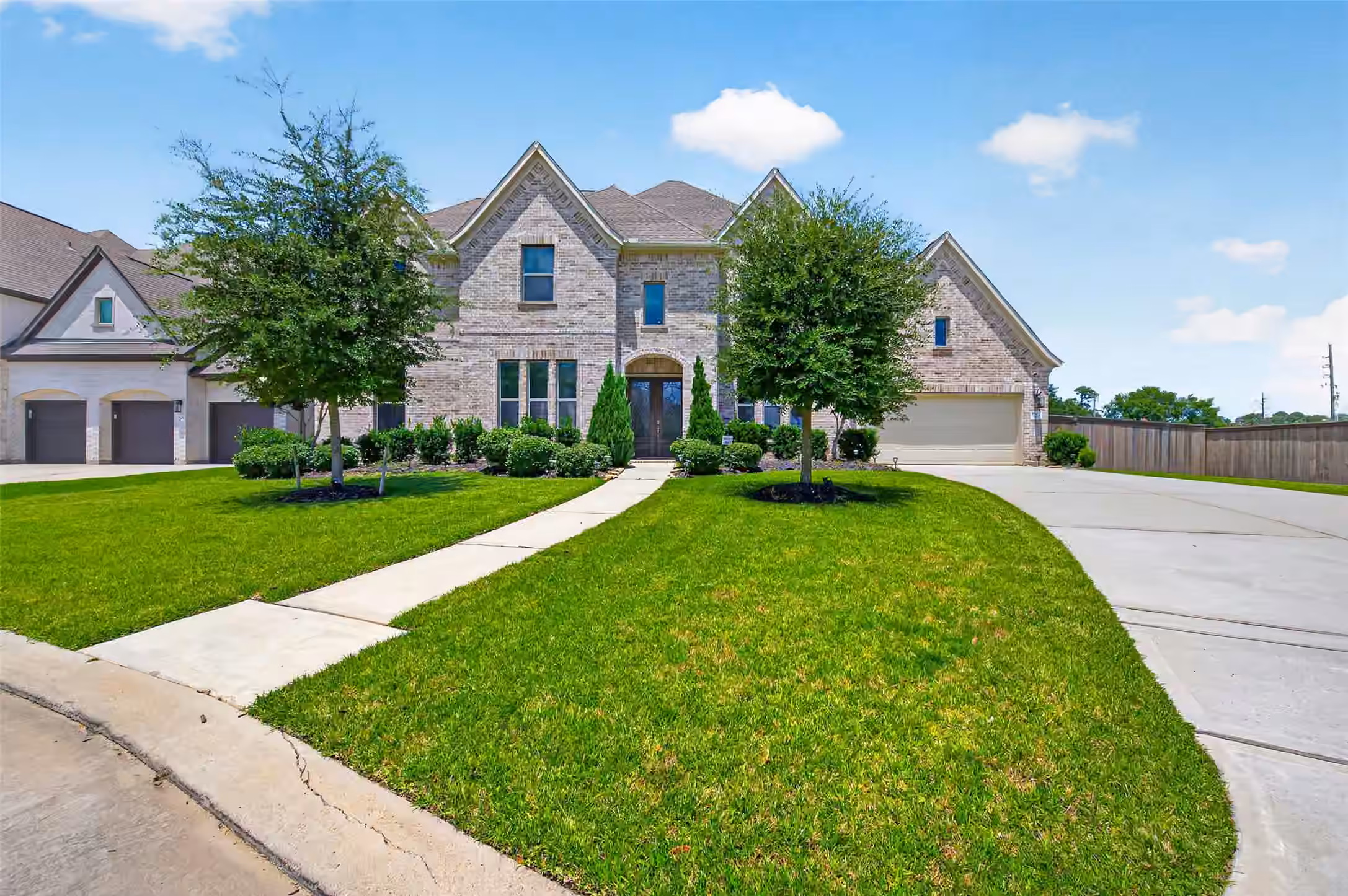 Photo 3 of 12802 N Palomino Lake Circle, Cypress, TX