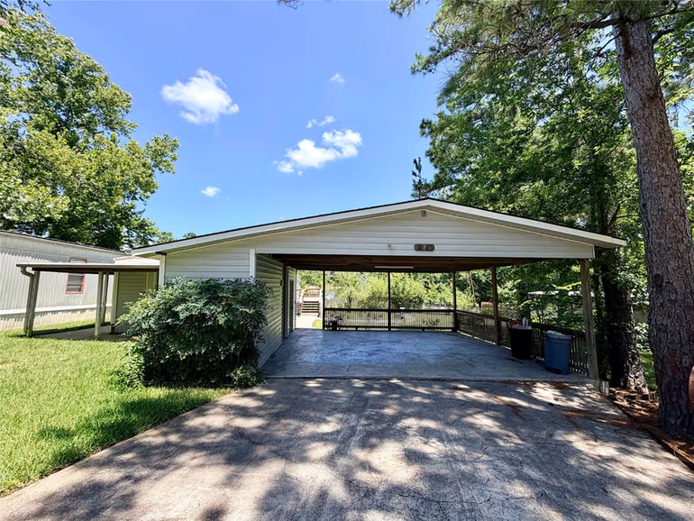 Photo of 13710 Brigadier Drive, Willis, TX 77318