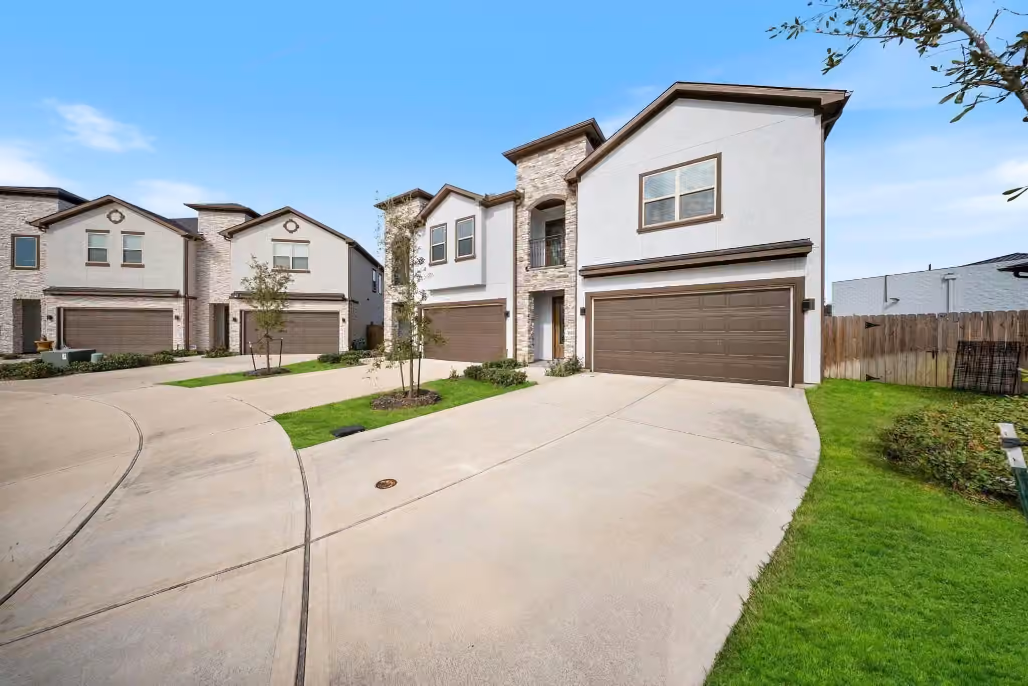 Photo 3 of 2015 Olivos Street, Missouri City, TX