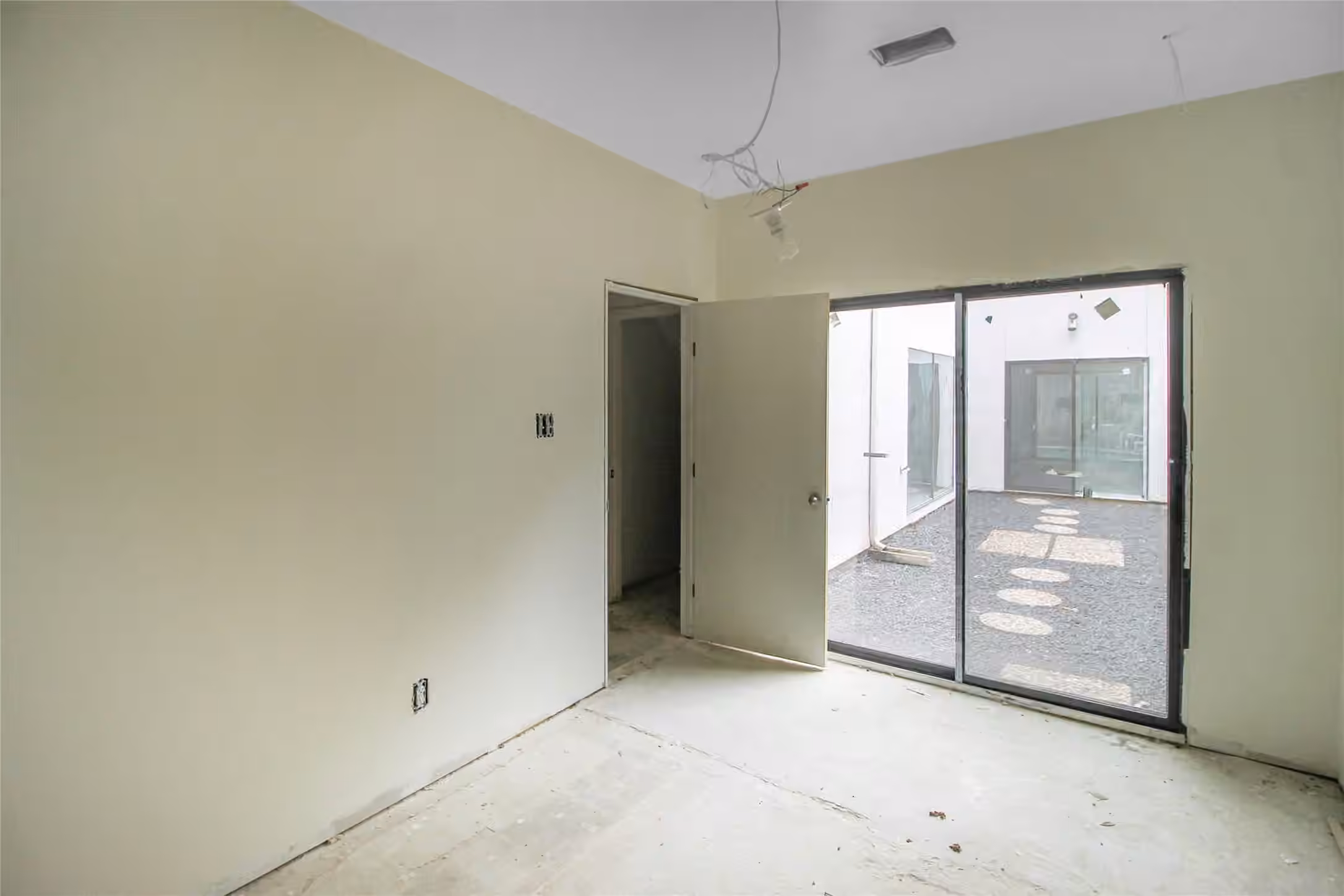Photo 7 of 1735 Norfolk Street, Houston, TX