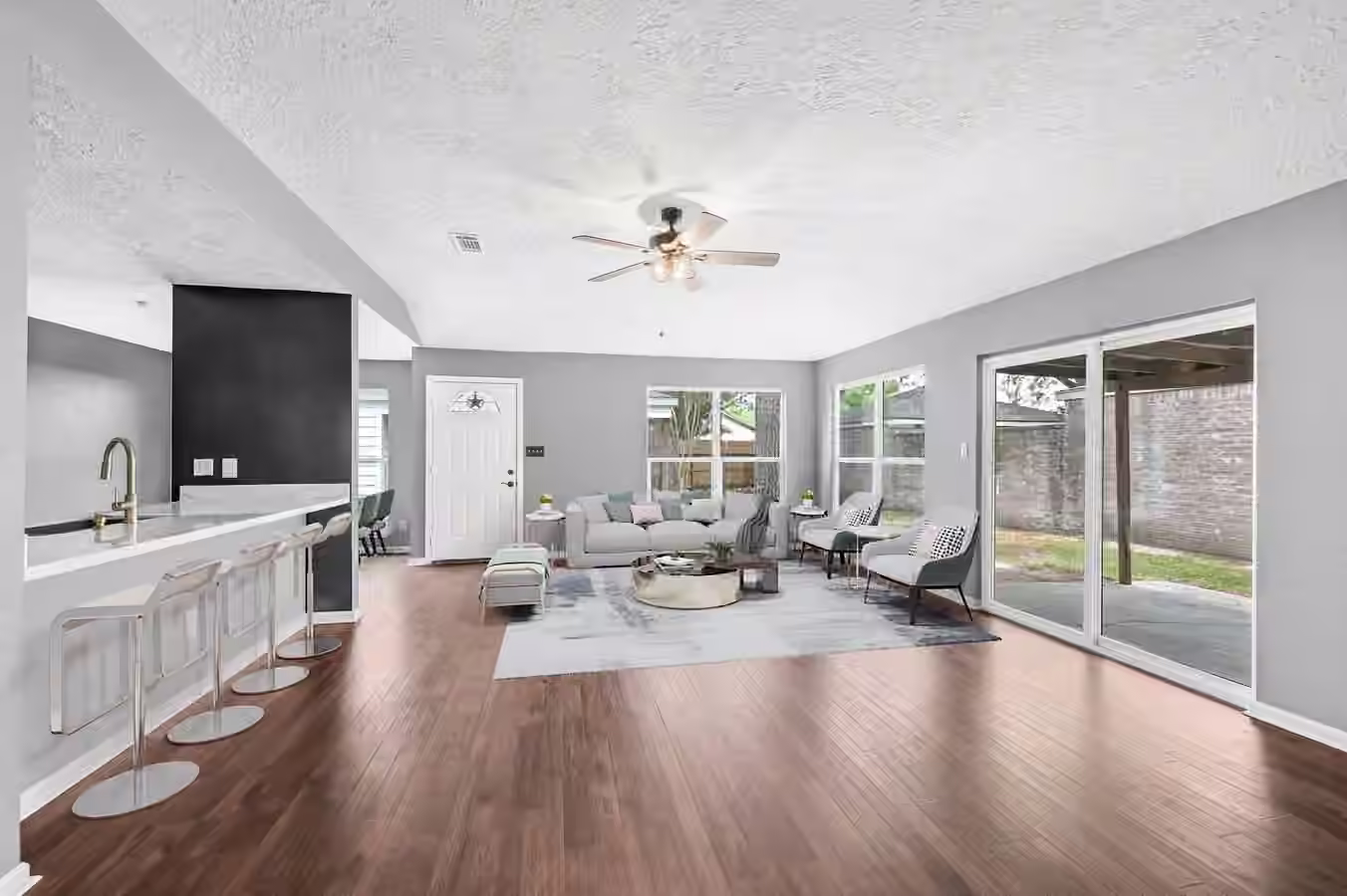 Photo 5 of 10207 Foxrow Lane, Houston, TX