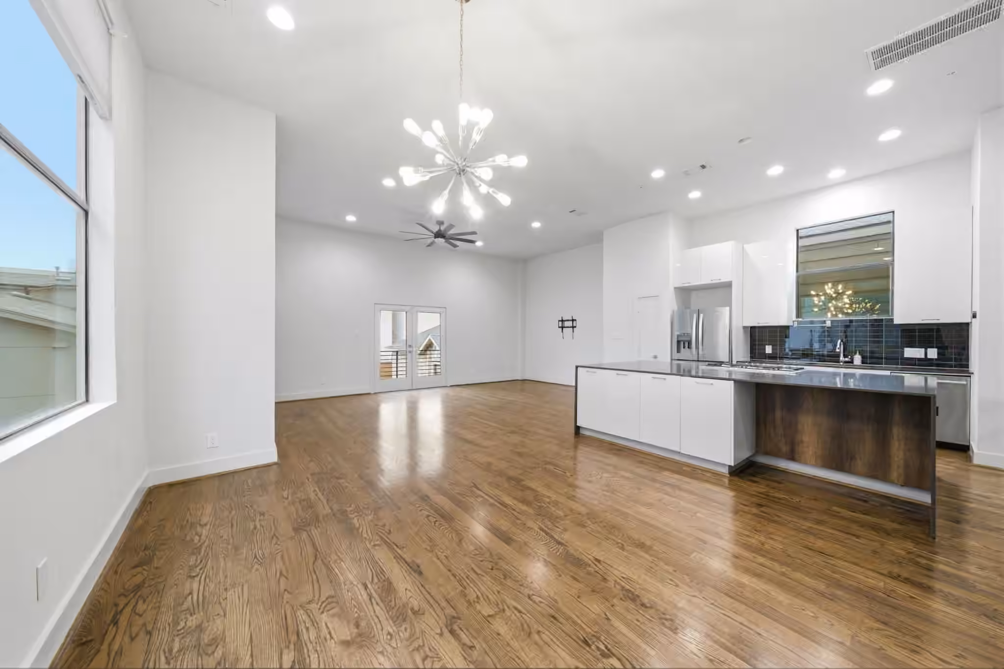 Photo 7 of 1215 Summer Street C, Houston, TX