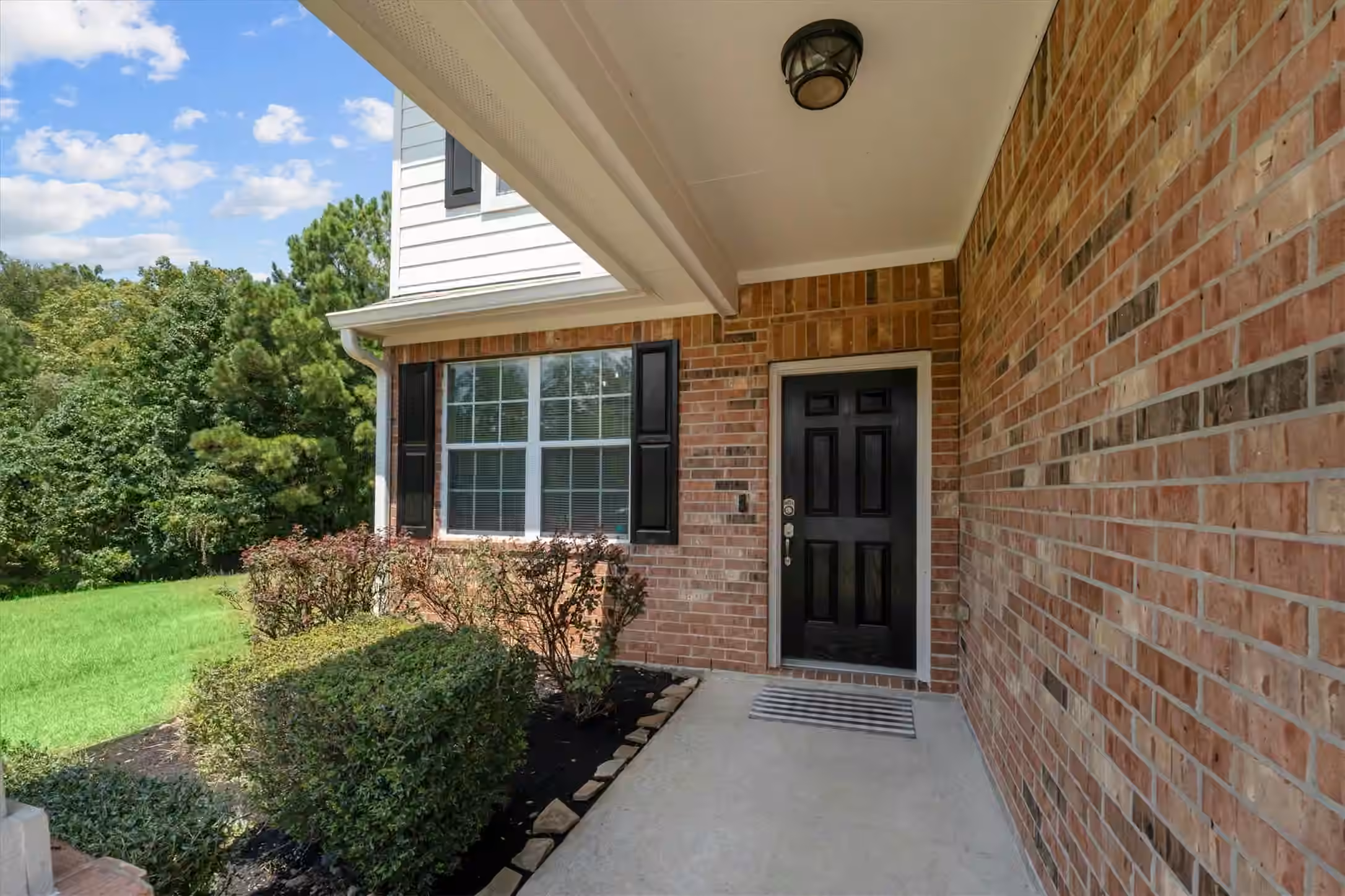Photo 3 of 2318 Perkins Crossing Drive, Conroe, TX