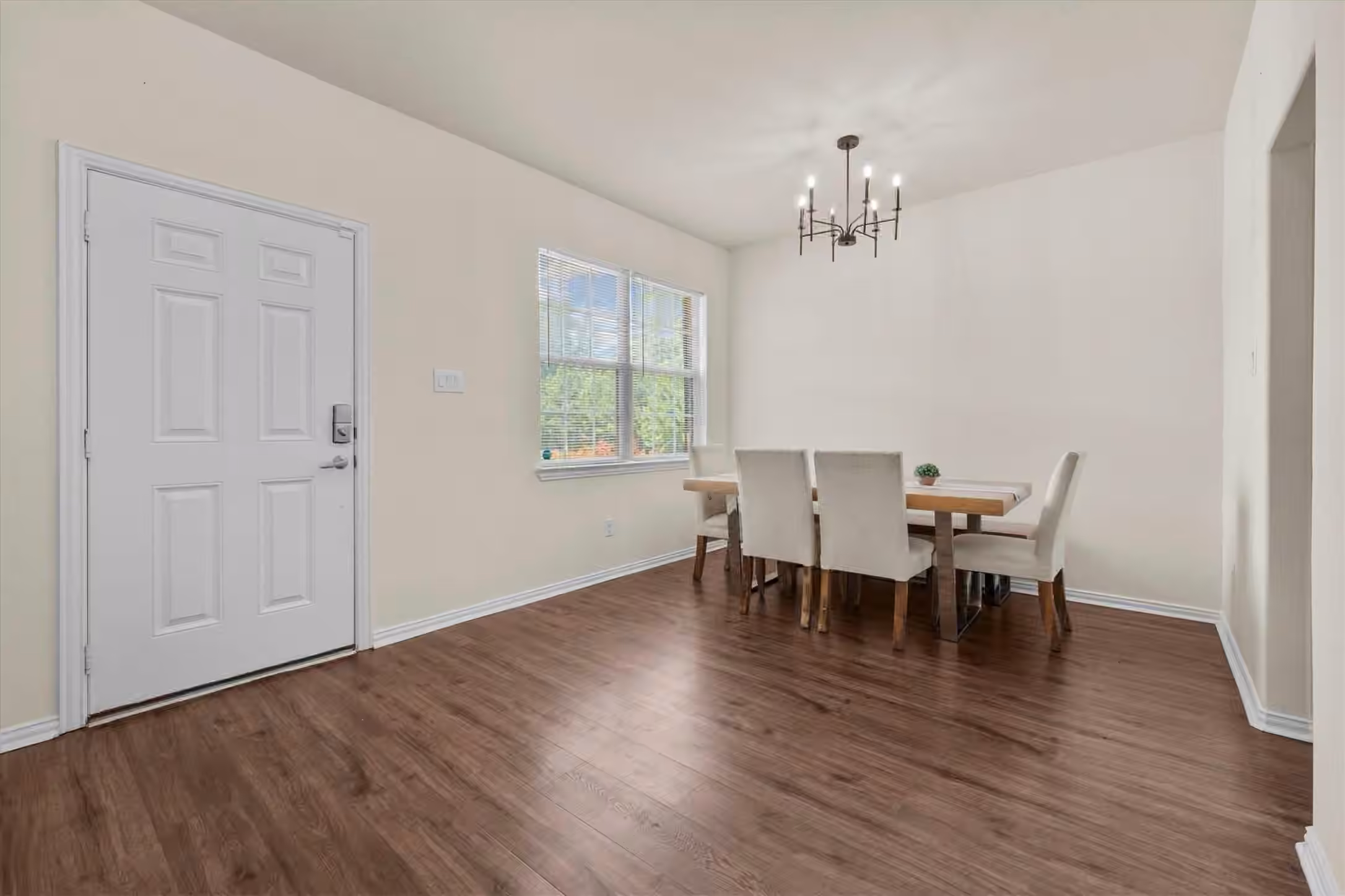 Photo 4 of 2318 Perkins Crossing Drive, Conroe, TX