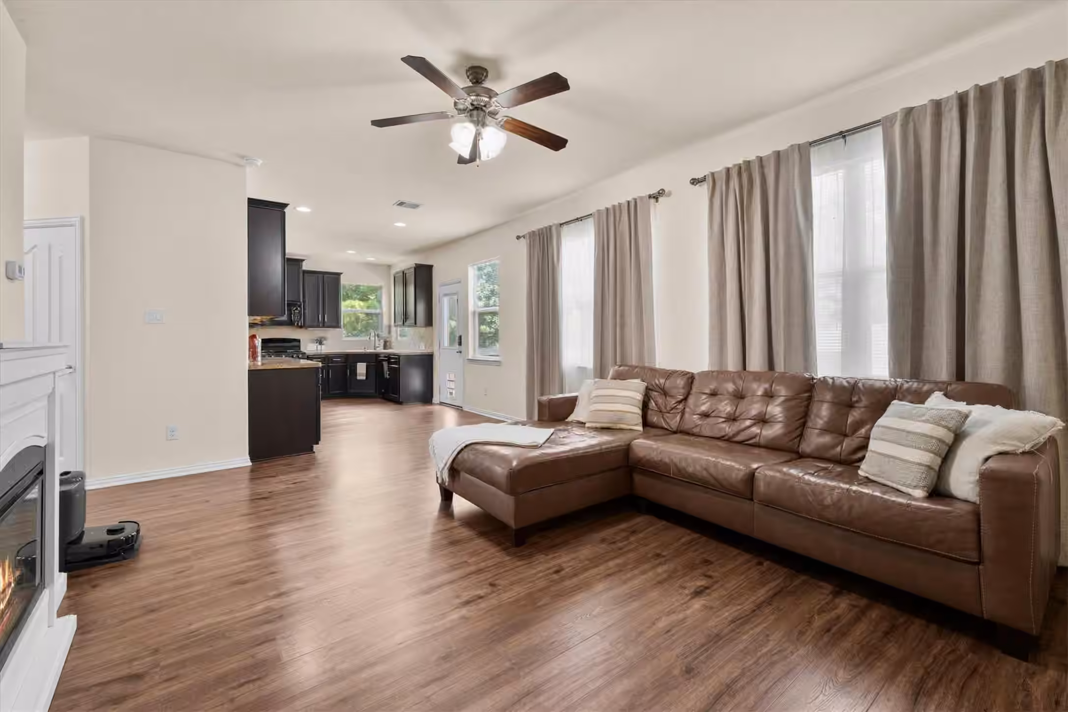 Photo 7 of 2318 Perkins Crossing Drive, Conroe, TX