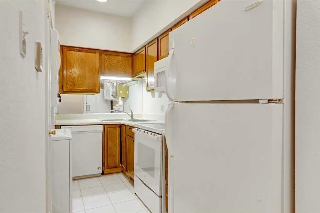 Photo 7 of 8055 Cambridge Street 57, Houston, TX