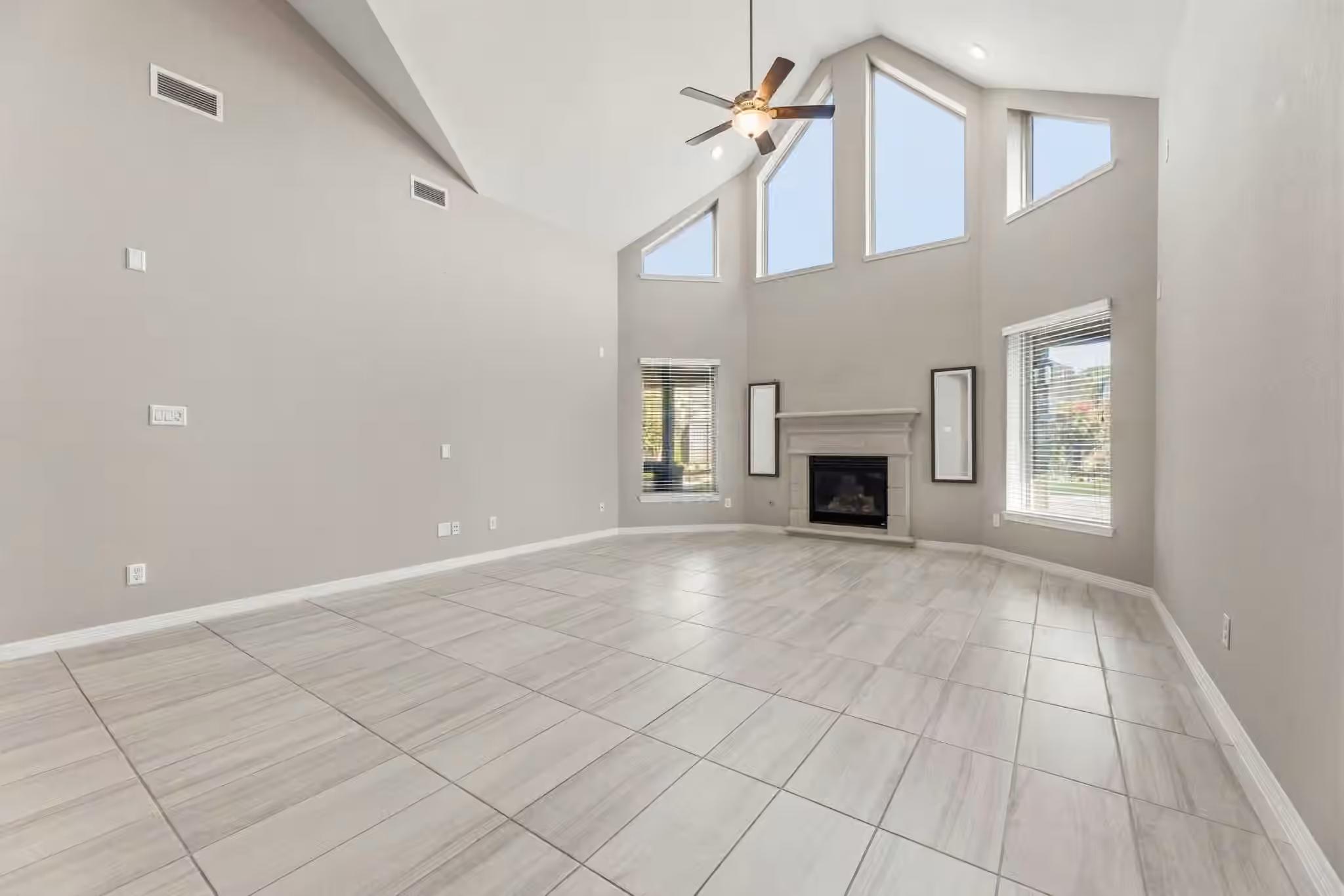 Photo 6 of 10806 Bouldin Creek, Missouri City, TX