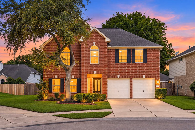 Photo 3 of 3234 Vanity Drive, Pearland, TX