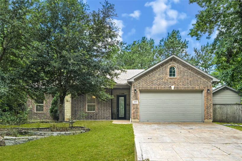 Photo of 13191 Royal Lake Drive, Conroe, TX 77303