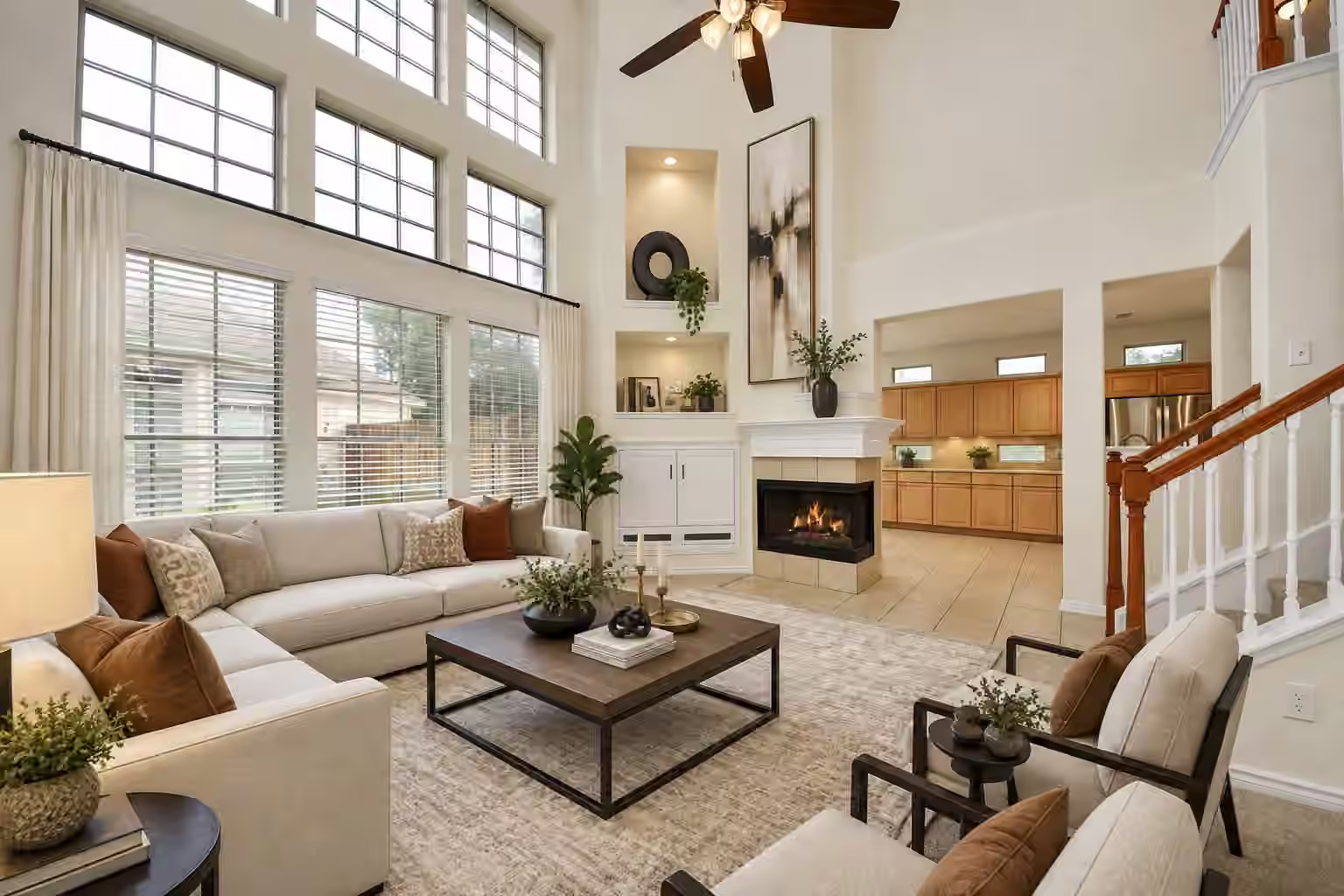 Photo 2 of 10207 Thornleaf Lane, Houston, TX
