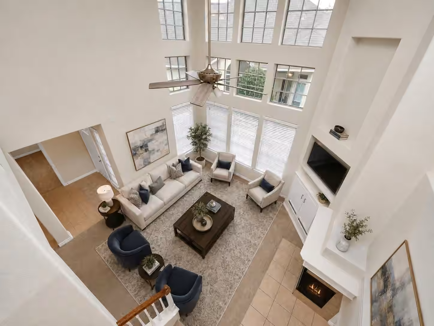 Photo 3 of 10207 Thornleaf Lane, Houston, TX